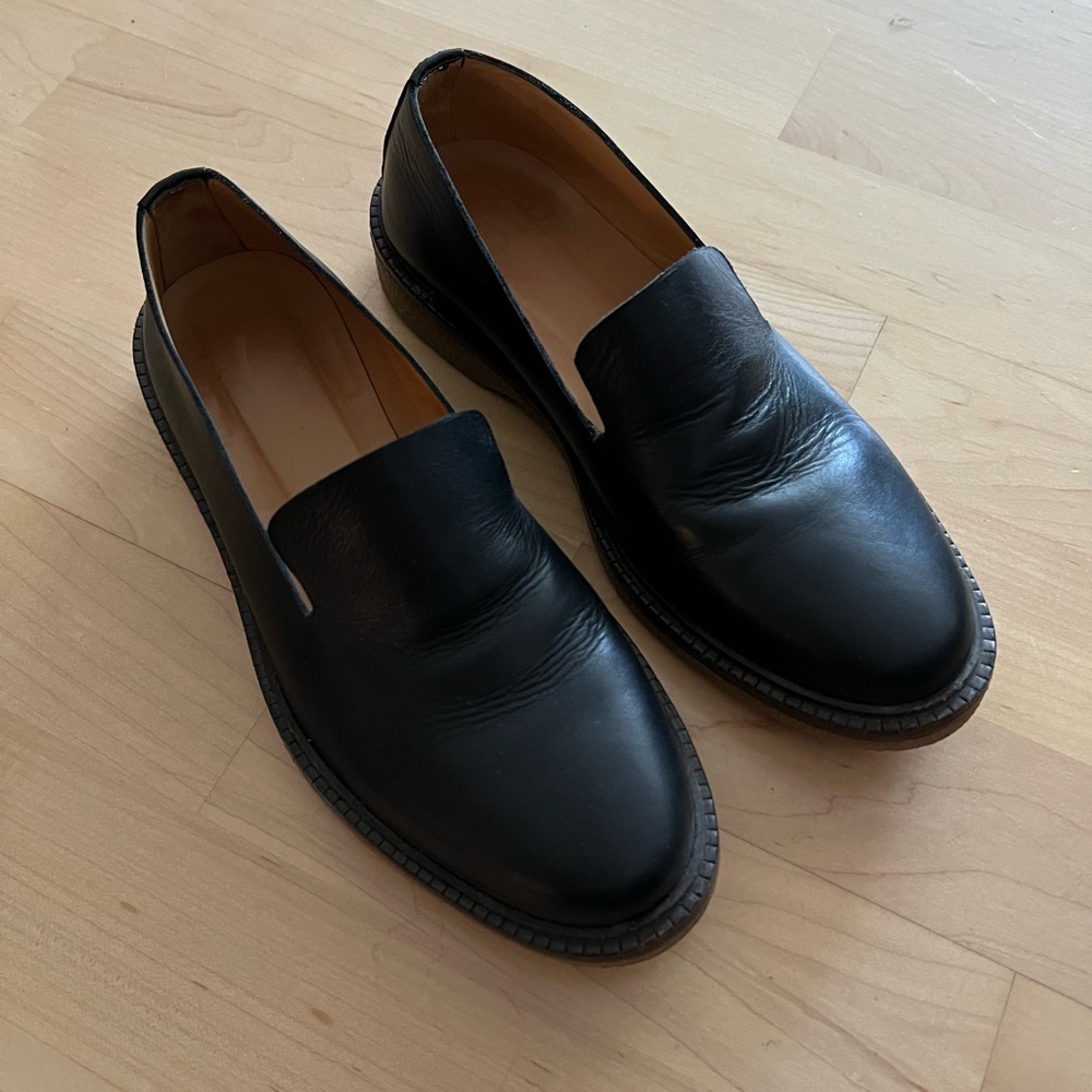 CO|TE leather loafer w gum sole